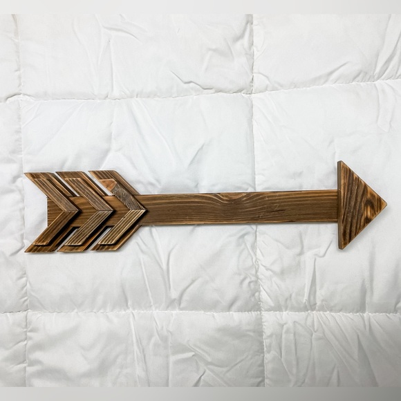 arrow wall decor - Picture 1 of 2